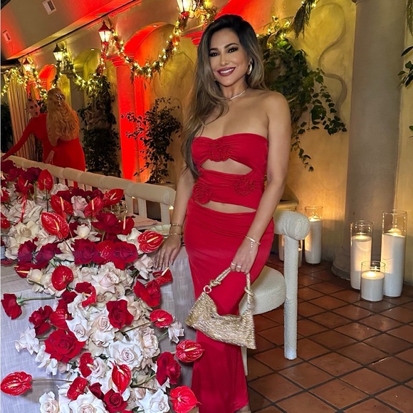 White Fox Boutique | Dresses | White Fox Red Strapless Maxi Dress